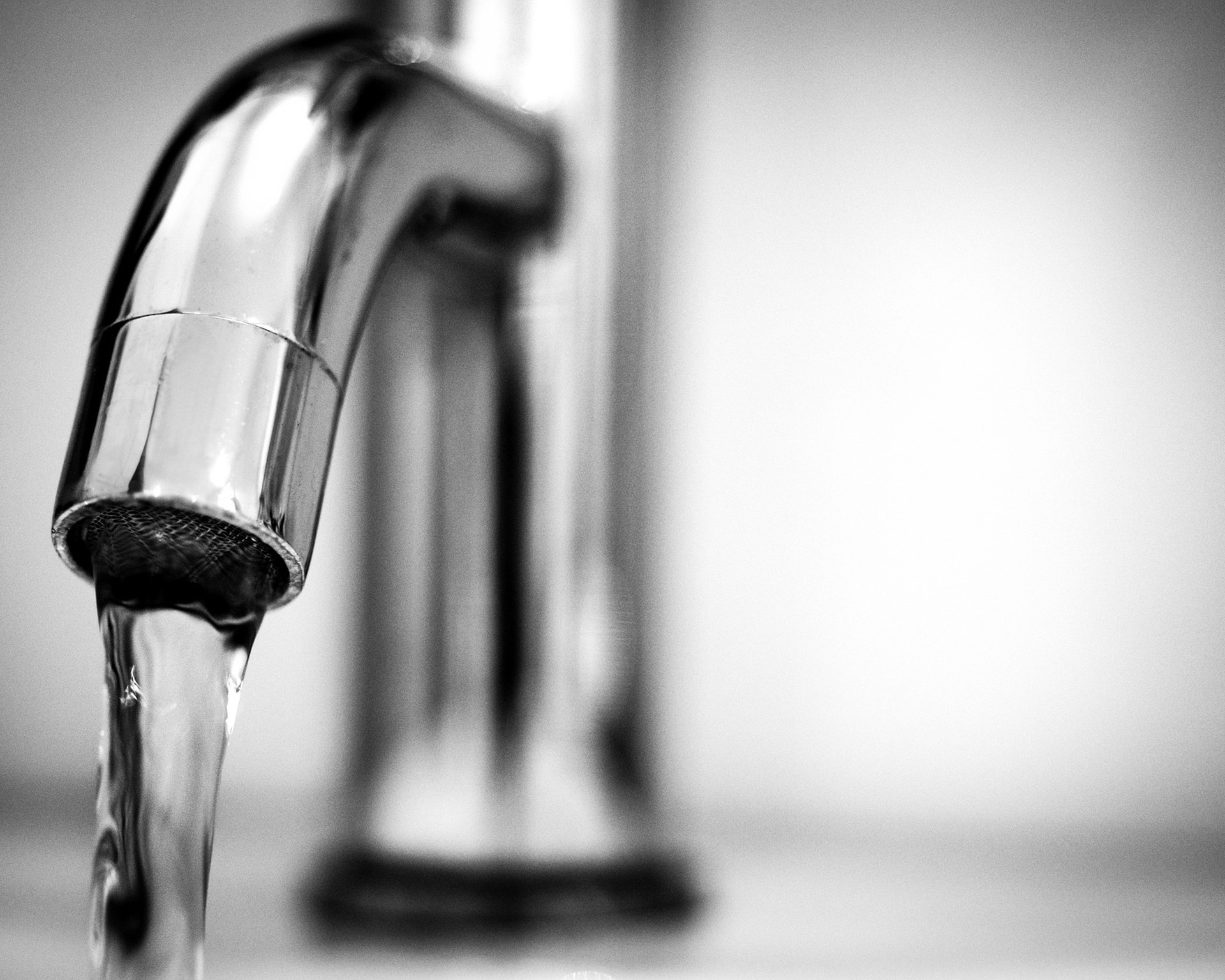 Mikrobiologische und chemisch-physikalische Wasseruntersuchung im relexa hotel Berlin Mikrobiologische und chemisch-physikalische Wasseruntersuchung im relexa hotel Berlin